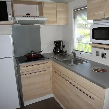 Kamp alanı Eden 4*