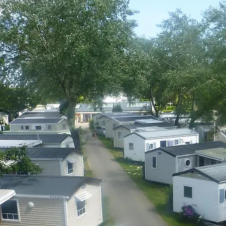 אתר קמפינג Eden 4*